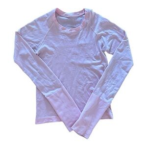 Swiftly Tech: Lululemon: small pilling on the wrist. Size 2